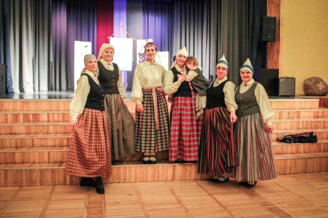 Folkloras kopa "Lauce"